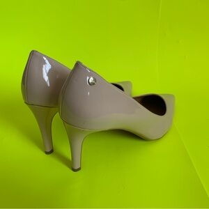 Kelvin Klein woman dress shoes size 11